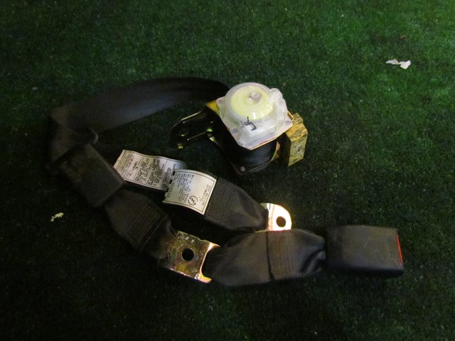 2002 Lexus IS300 Rear LH Driver Seat Belt