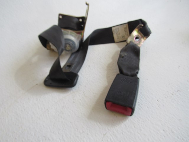 2002 Lexus IS300 Rear Center Seat Belt 