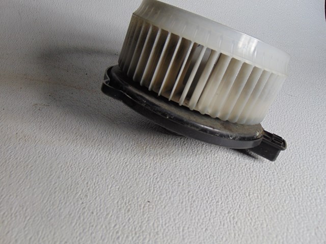 2002 Lexus IS300 Blower Motor