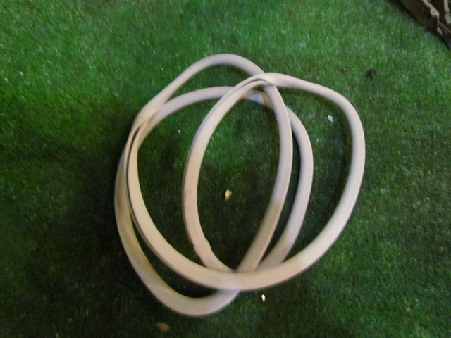 2002 Lexus IS300 Sun Roof Seal