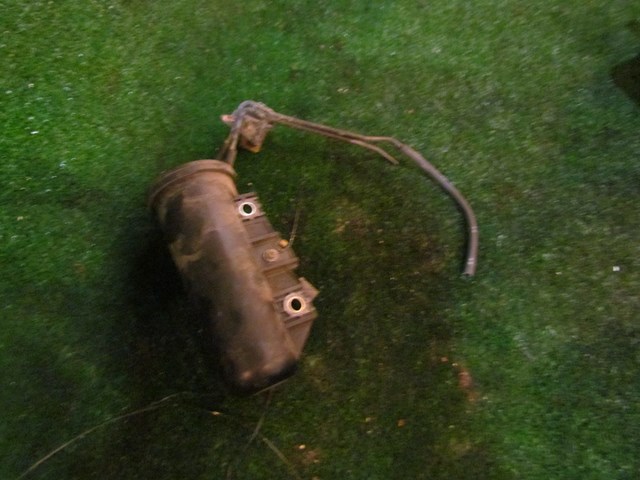 2002 Lexus IS300 Fuel Vapor Canister Filter