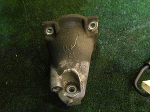 2002 Lexus IS300 LH Driver Engine Mount