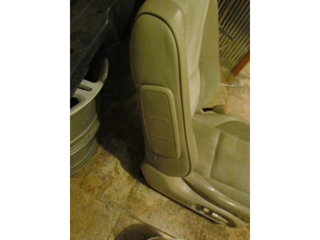 2002 Lexus IS300 Front RH Pass Seat-Power SRS