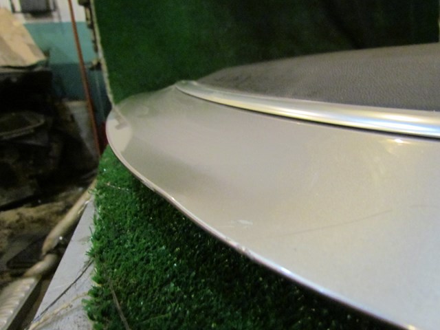 2013 BMW 128i Convertible Folding Roof Top Compartment Cover (See Photos)