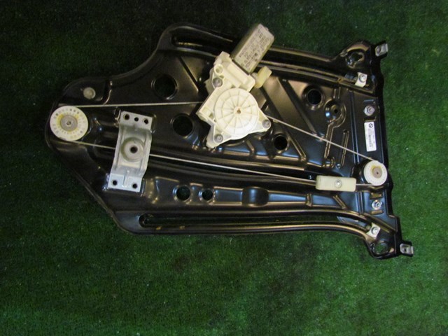 2013 BMW 128i LH Quarter Window Motor & Regulator