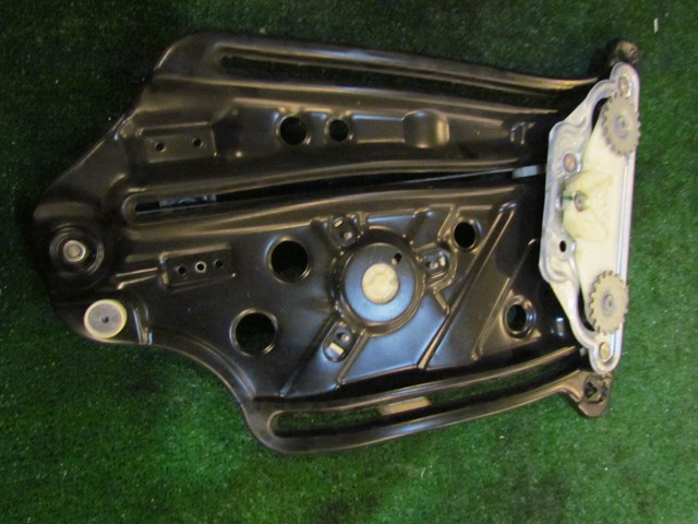 2013 BMW 128i LH Quarter Window Motor & Regulator