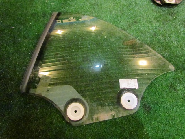 2013 BMW 128i Convertible LH Driver Quarter Glass