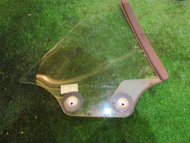 2013 BMW 128i Convertible LH Driver Quarter Glass