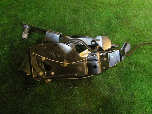 2013 BMW 128i Convertible LH Hydraulic RAM Hinge Lift 7174773-11