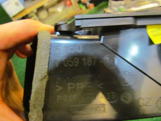 2013 BMW 128i LH Driver Dash Vent 7 059 187