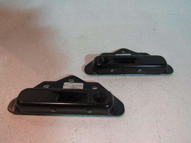 2013 BMW 128i Convertible Top Striker Latch Plates LH & RH