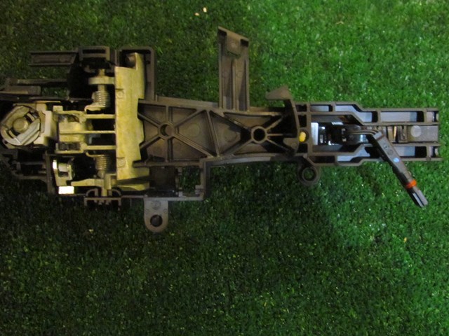 2013 BMW 128i Convertible LH Driver Exterior Door Handle 