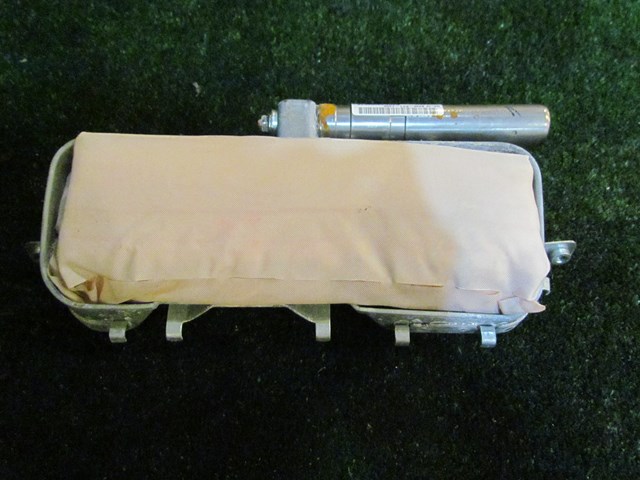 2013 BMW 128i Convertible LH Driver Knee Airbag