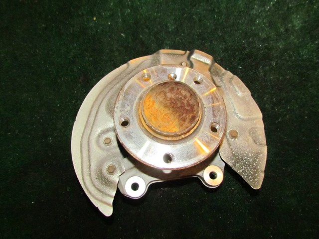 2013  BMW 128i Convertible Front RH Passenger Spindle 3121 6773210