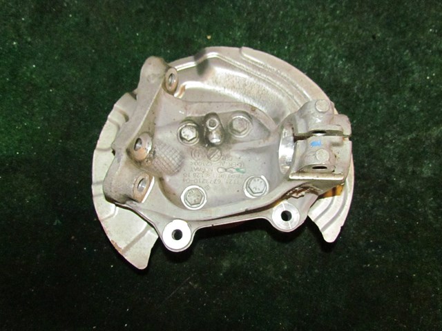 2013  BMW 128i Convertible Front RH Passenger Spindle 3121 6773210