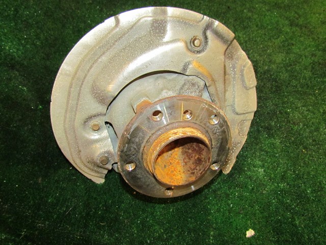 2013  BMW 128i Convertible Front RH Passenger Spindle 3121 6773210