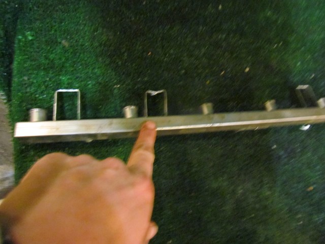 2013 BMW 128i Convertible Fuel Rail- See Details