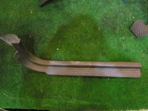 2003 Subaru Impreza WRX LH Driver Front Door Sill Kick Plate