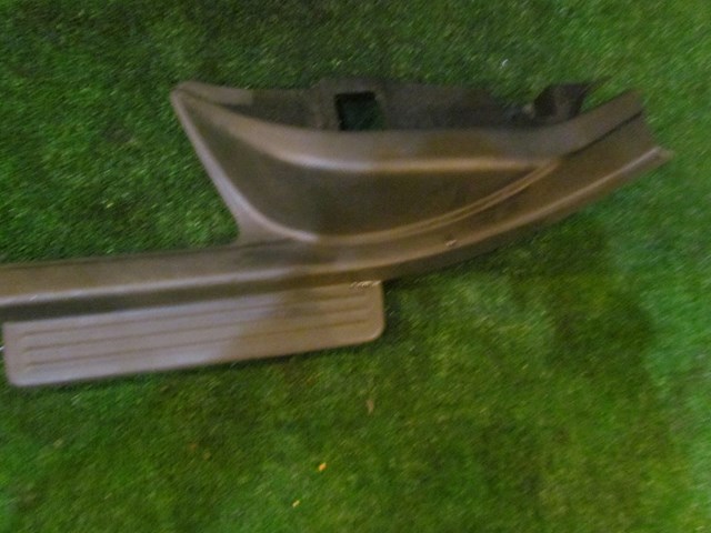 2003 Subaru Impreza WRX Rear LH Door Sill Kick Plate 94061FE010