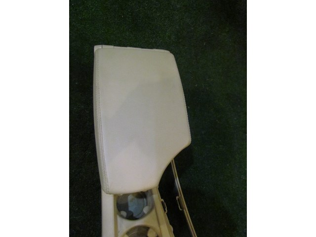 2013 BMW 128i Convertible Center Console