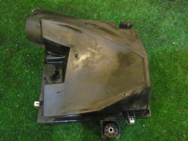 2001 Bentley Arnage Air Cleaner Box Lower