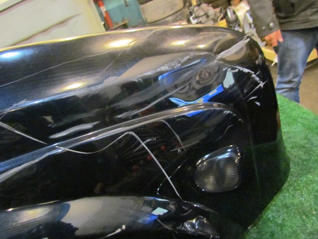 2001 Bentley Arnage RH Passenger Fender (SEE DETAILS)