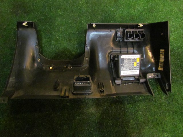 2005 Subaru Impreza Under Steering Dash Panel w/Cubby