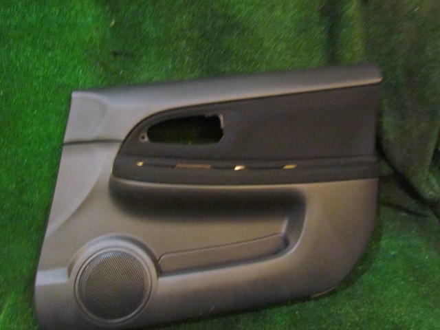 2005 Subaru Impreza Wagon Front RH Passenger Door Panel