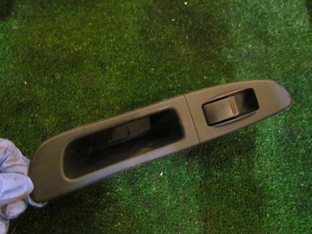 2005 Subaru Impreza Wagon Rear RH Passenger Door Switch