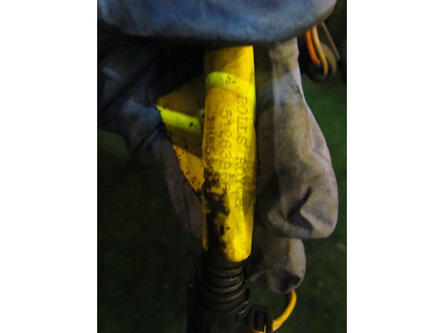 2001 Bentley Arnage 6.8L RH Passenger Fuel Rail Wiring