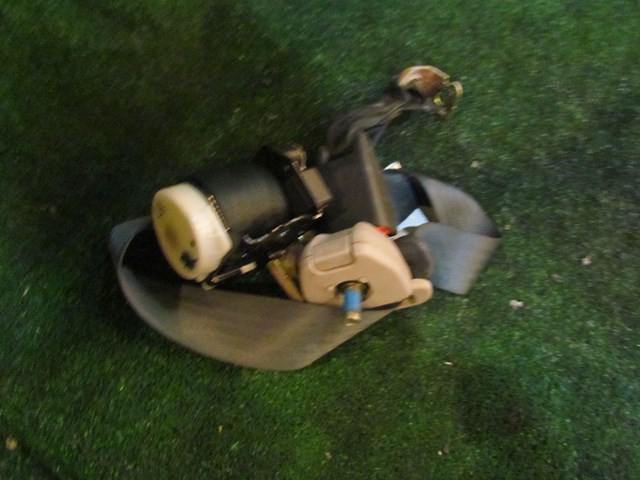 2005 Subaru Impreza Wagon Rear LH Driver Seat Belt