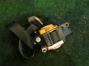2005 Subaru Impreza Wagon Rear LH Driver Seat Belt