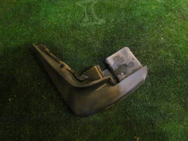 2005 Subaru Impreza Wagon Front LH Driver Mud Flap