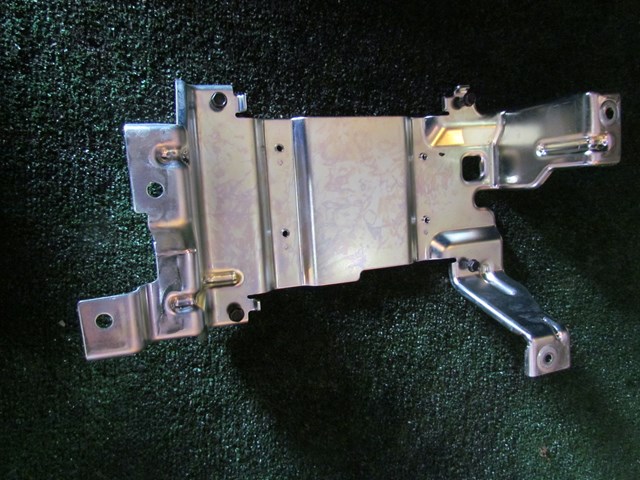 2008 Infiniti G37 Coupe Amplifier Bracket