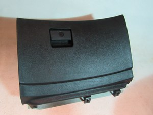 08 09  Infiniti G37 Coupe Glove Box