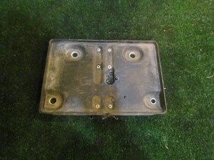 2008 Infiniti G37 Coupe Battery Tray