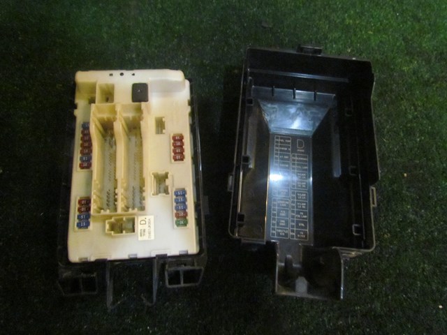 2008 Infiniti G37 Coupe IPDM Fuse Box 284B7 JK00A