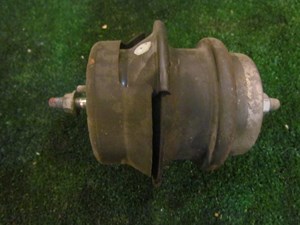 2008 Infiniti G37 Coupe LH Driver Engine Mount Motor Mount