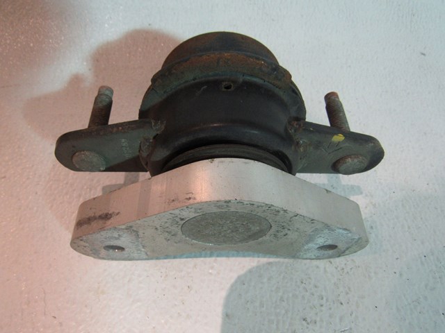 2008 Infiniti G37 Coupe Transmission Bracket