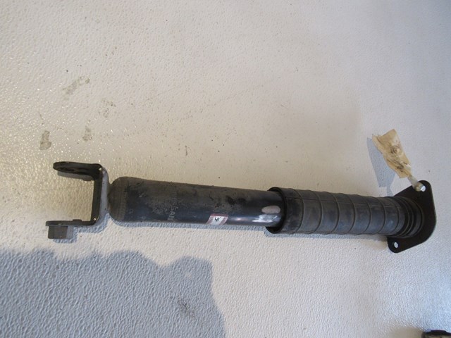 2008 Infiniti G37 Coupe Rear RH LH Strut Shock Absorber OEM 56210 JL000
