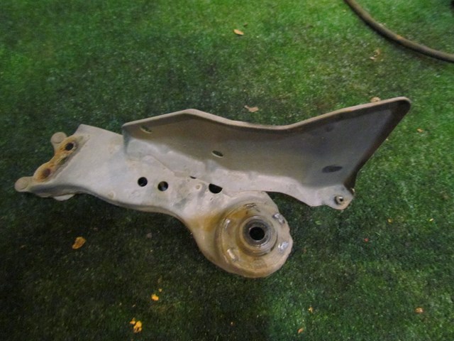 2008 Infiniti G37 Coupe Rear LH Driver Subframe Stay Arm