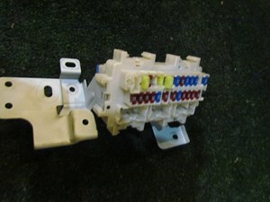 2008 Infiniti G37 Coupe Interior Fuse Box