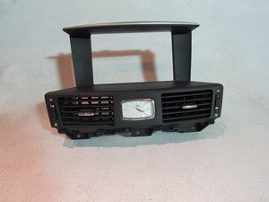 2011 2012 Infiniti M37 Center Dash Vents, Clock & Navigation Trim