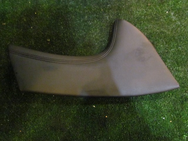 2012 Infiniti M37x RH Center Console Trim 68134 1MA0A