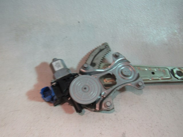 2011 2012 Infiniti M37 Rear RH Window Motor & Regulator