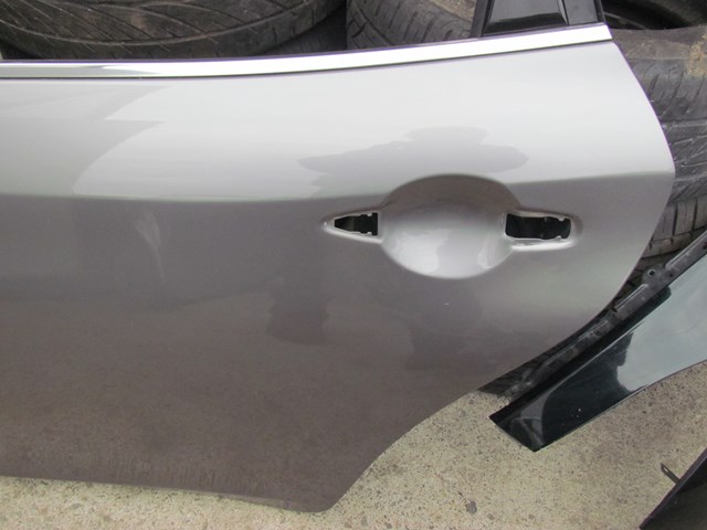 2012 Infiniti M37x Rear LH Driver Door Shell 