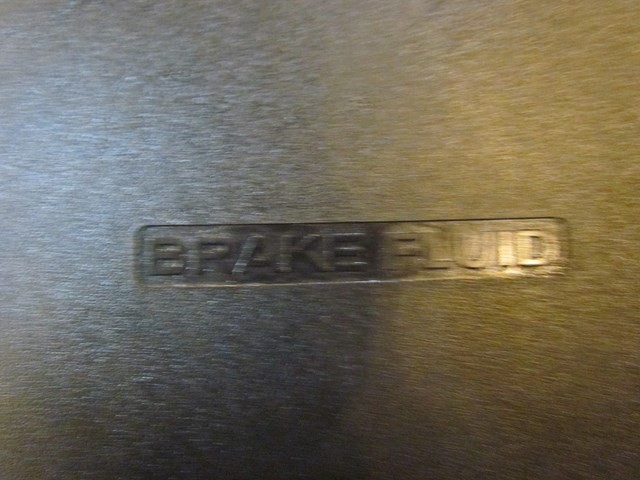 2012 Infiniti M37x Brake Fluid Cover & Surround 65278 1MAE0A