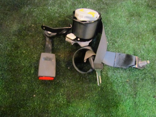 2012 Infiniti M37x Rear LH Driver Seat Belt & Buckle
