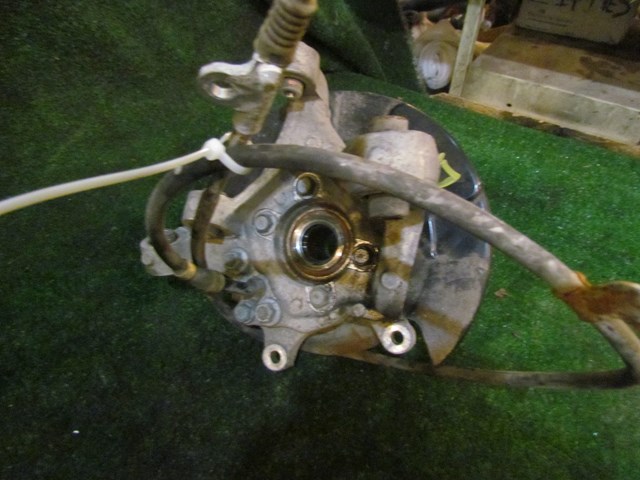 2012 Infiniti M37x Rear LH Driver Spindle