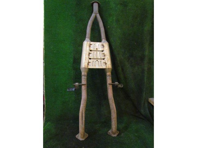 2008 Infiniti G37 Coupe RWD Exhaust Resonator Mid Pipe